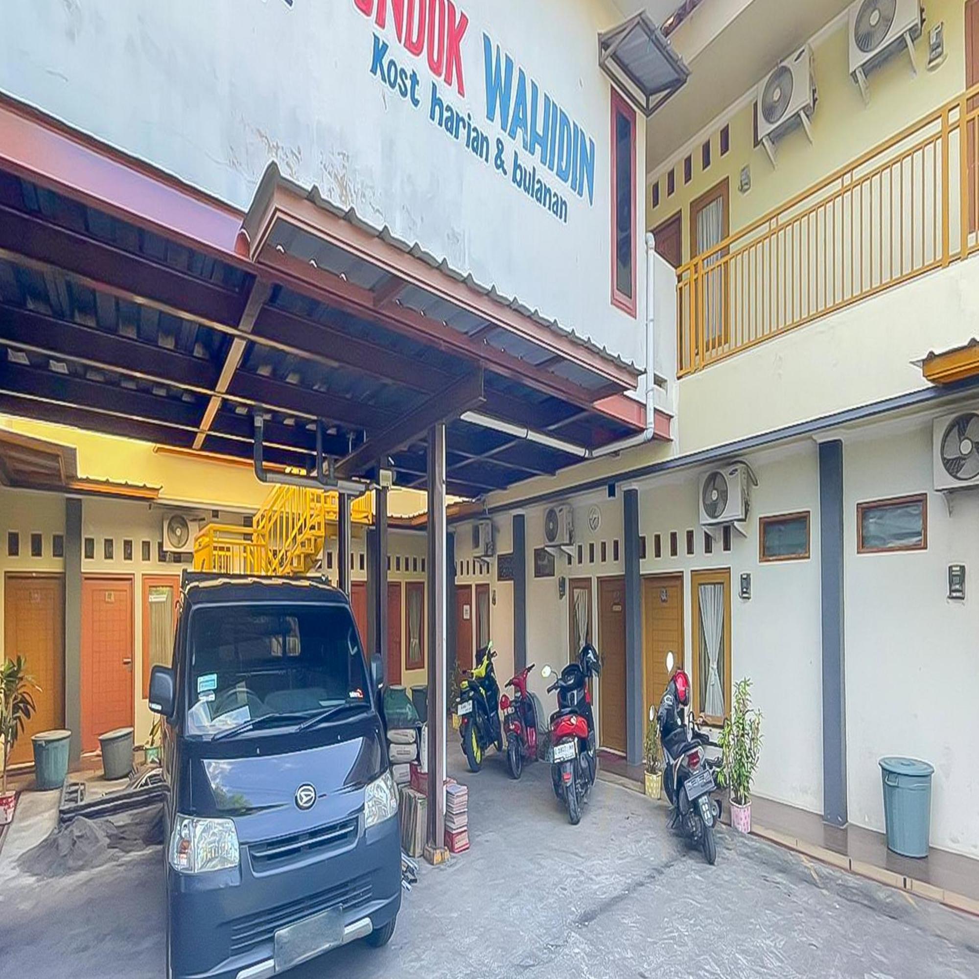 Reddoorz At Wahidin Street Cirebon酒店 外观 照片